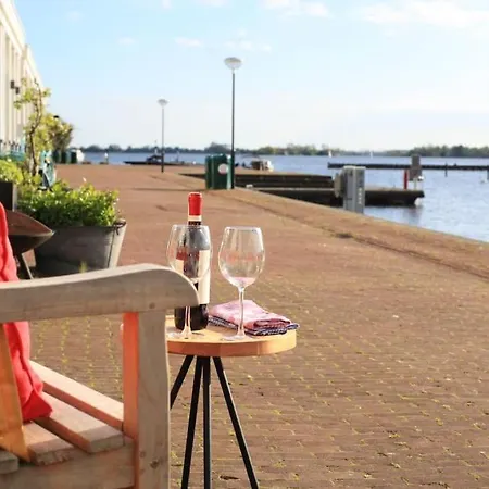 Luxury Harbour With Private Parking *