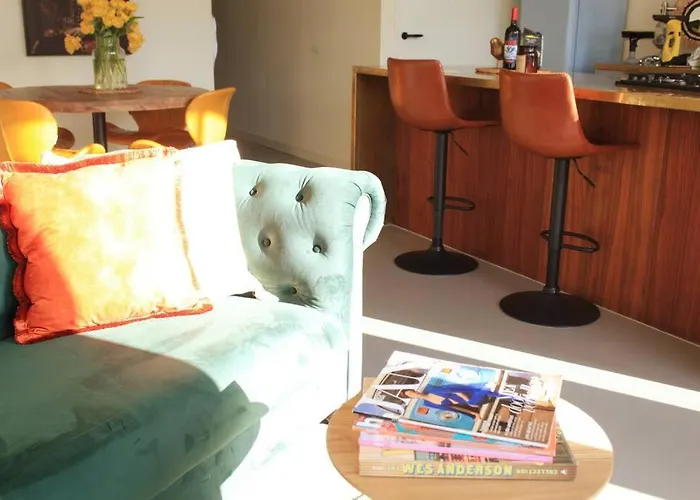 Luxury Harbour With Private Parking 아파트 *