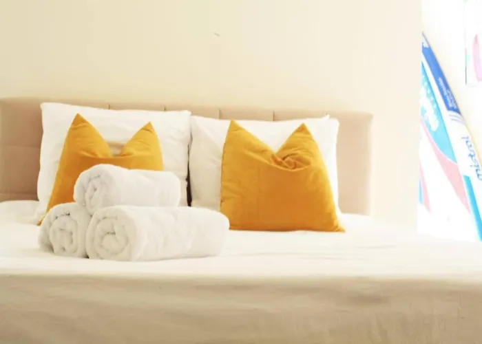 Luxury Harbour With Private Parking 아파트